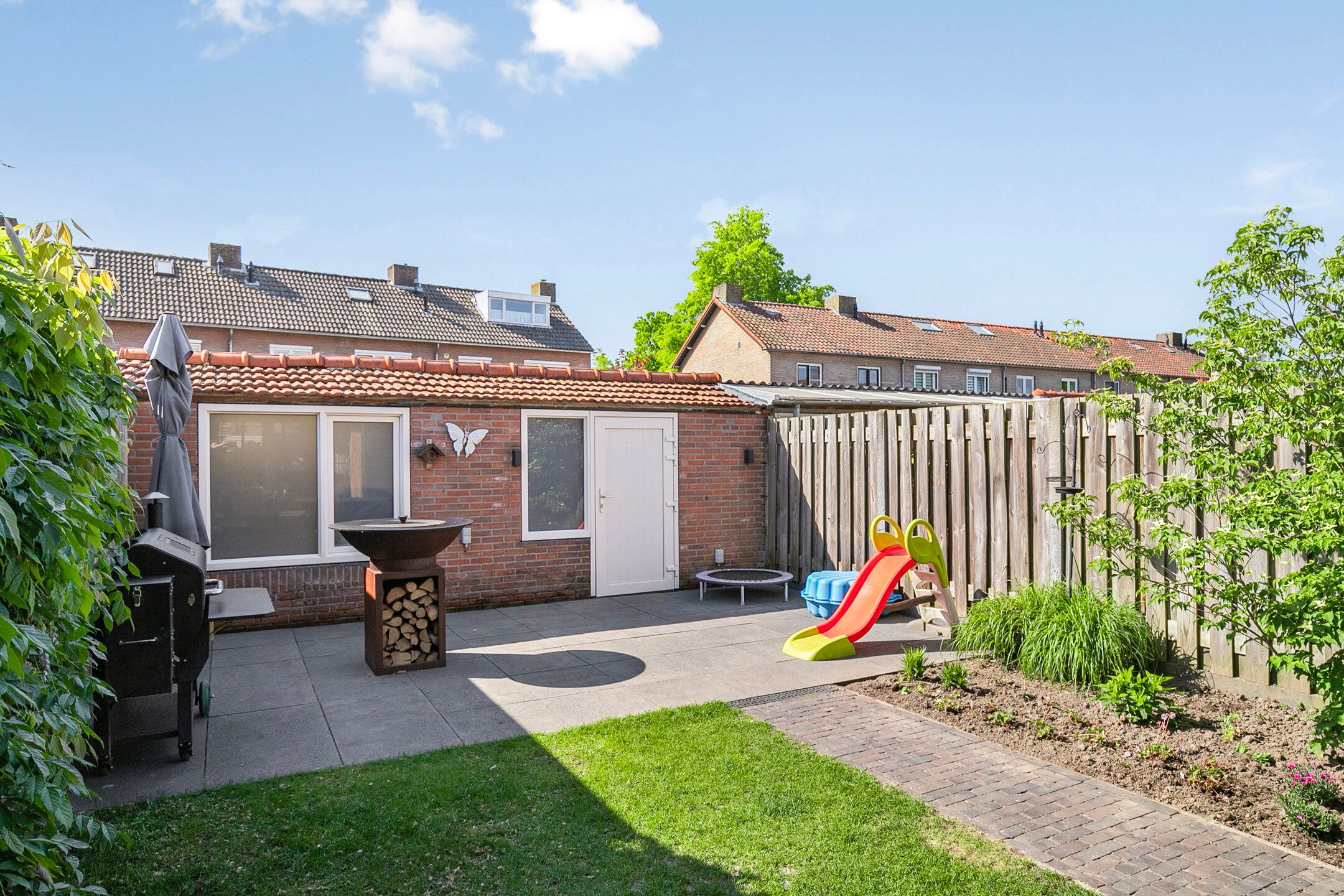 Foto 30 van Plonderijen 33