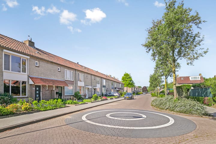 Photo 32 of Plonderijen 33