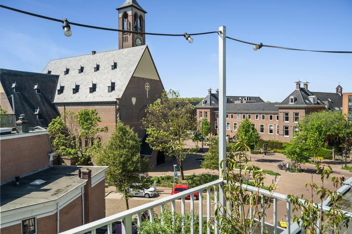 Foto 64 van Jan Pieterszoon Coenstraat 50-BS