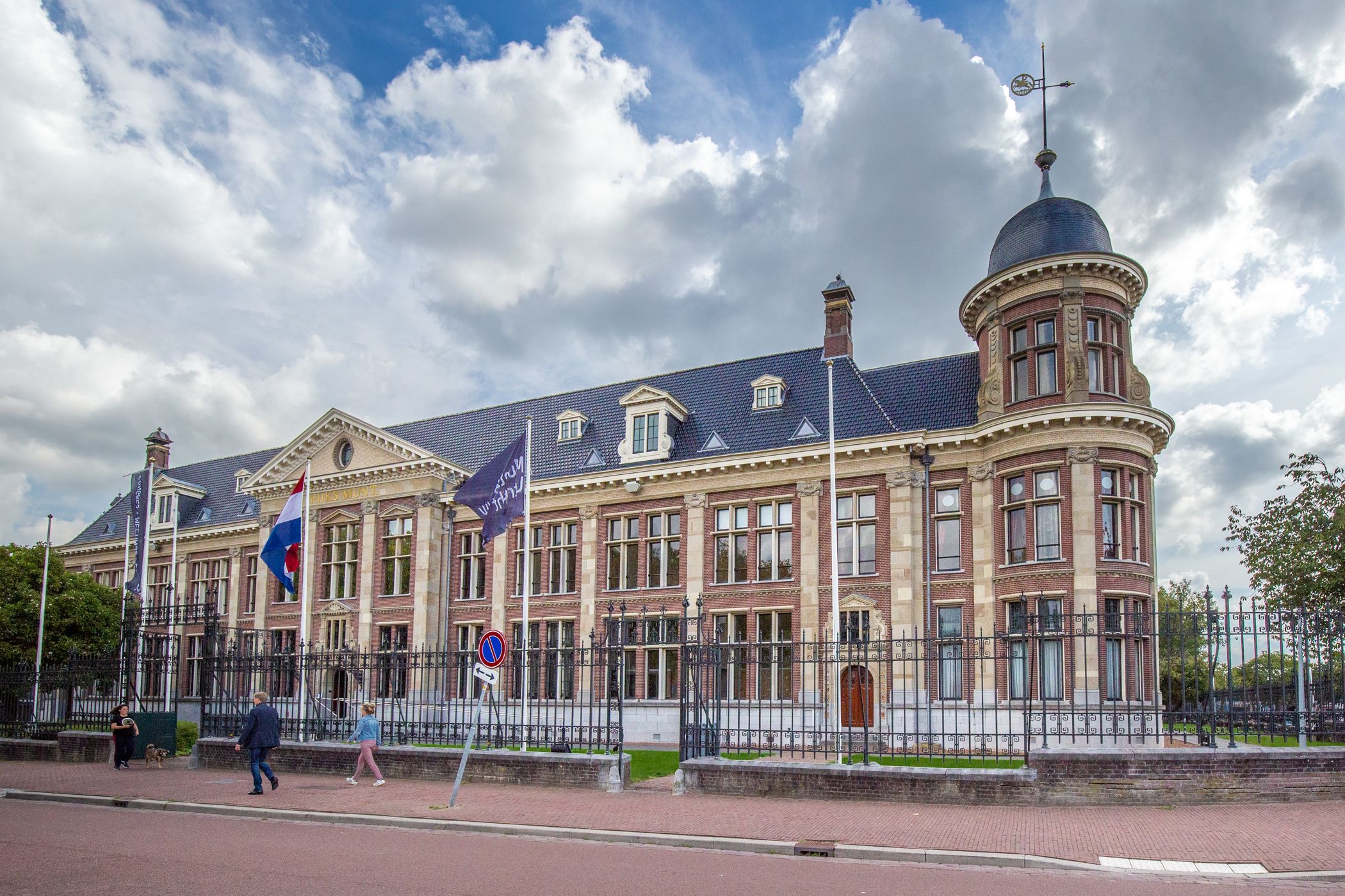 Foto 72 van Jan Pieterszoon Coenstraat 50-BS