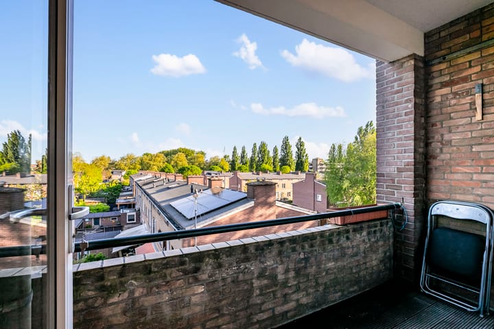 Foto 8 van Lange Wal 28-3