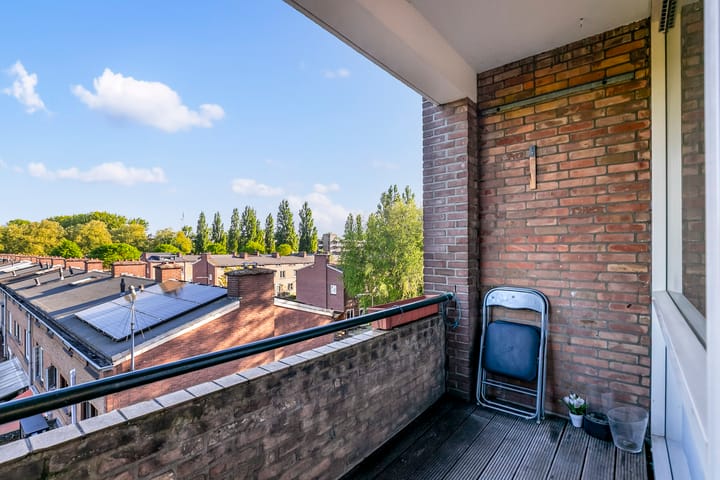 Foto 9 van Lange Wal 28-3