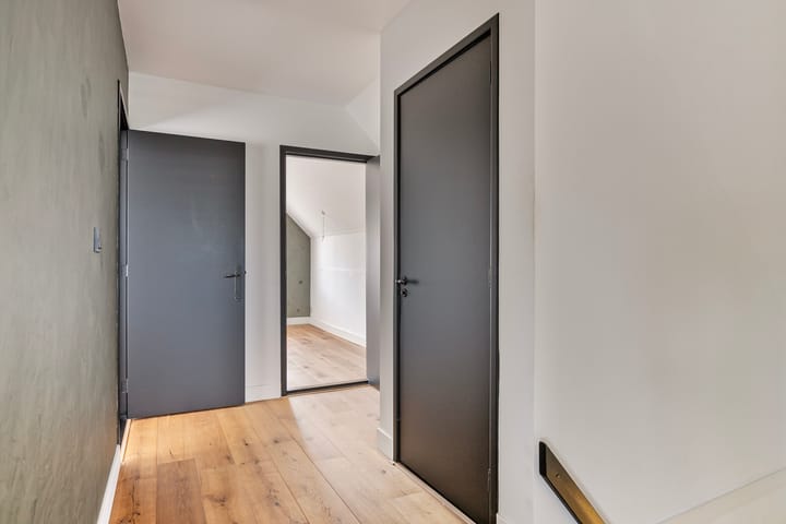 Photo 13 of Middelsluissedijk WZ 2