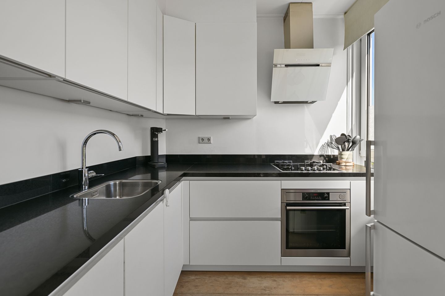 Foto 14 van Waalstraat 168-3