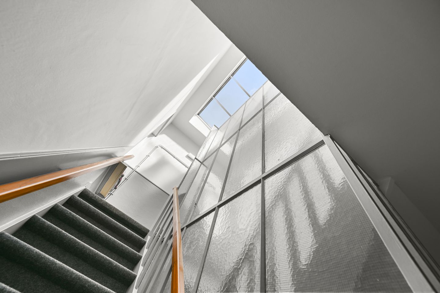 Foto 29 van Waalstraat 168-3