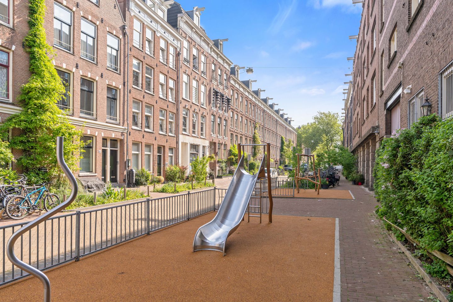 Photo 40 of Quellijnstraat 17-H