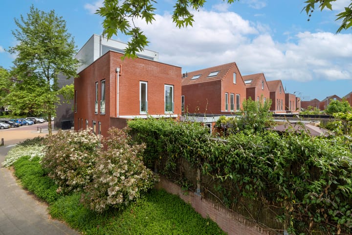 Foto 50 van Koningin Beatrixstraat 29