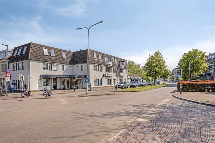 Foto 28 van Hooghuisstraat 12-A