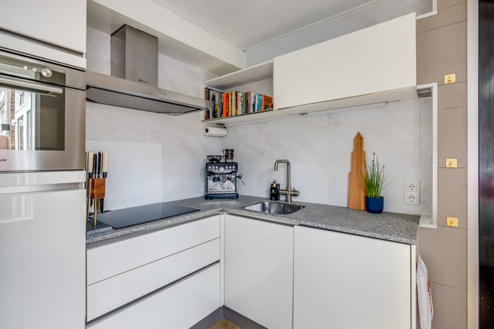 Foto 16 van Van Egmondkade 66