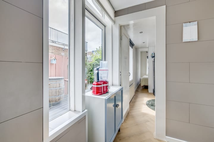 Foto 17 van Van Egmondkade 66