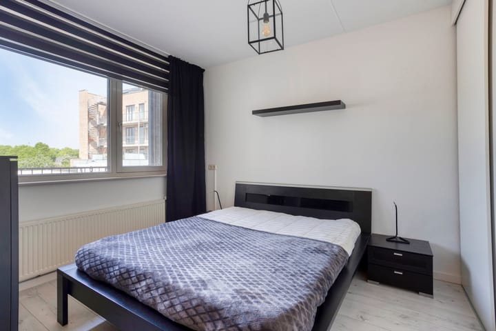 Foto 23 van Hooghuisstraat 12-A