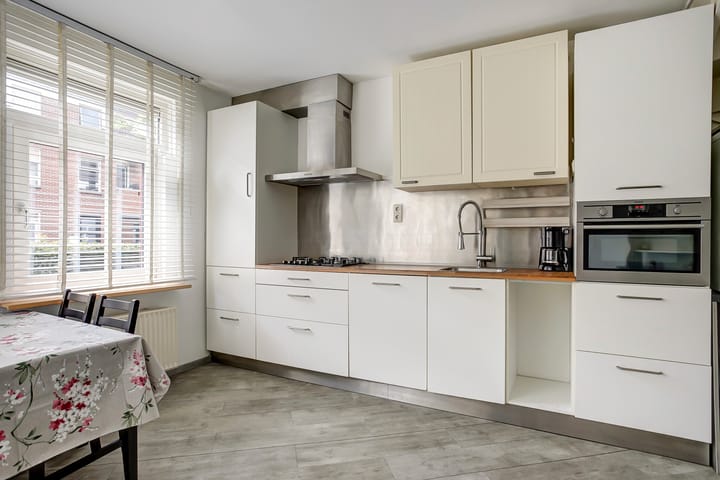 Foto 11 van Frieseweid 10-A