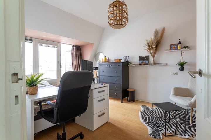 Foto 23 van Newtonstraat 341