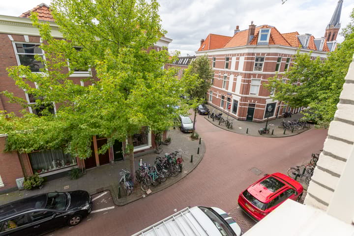 Foto 44 van Newtonstraat 341