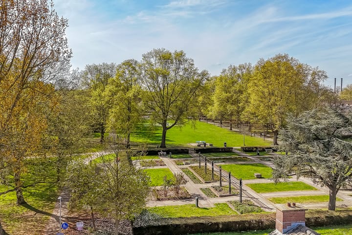 Photo 39 of Jaffastraat 80