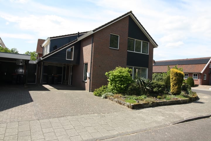 Foto 33 van van Ghernaerstraat 5