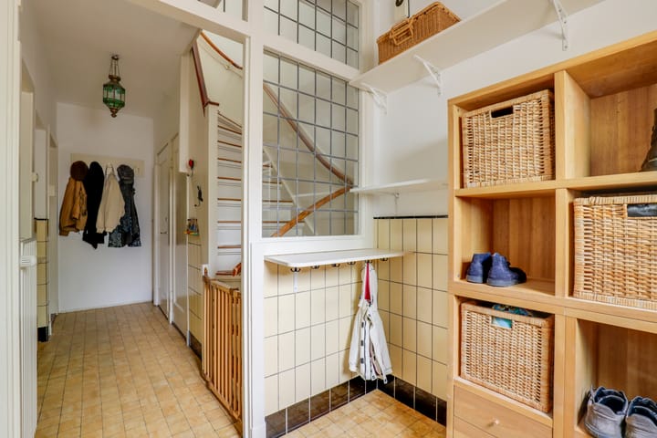 Photo 14 of Adriaen van Ostadelaan 110