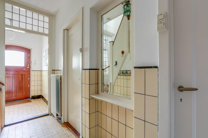 Photo 15 of Adriaen van Ostadelaan 110