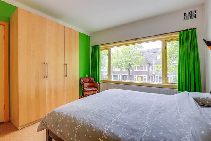 Photo 17 of Adriaen van Ostadelaan 110