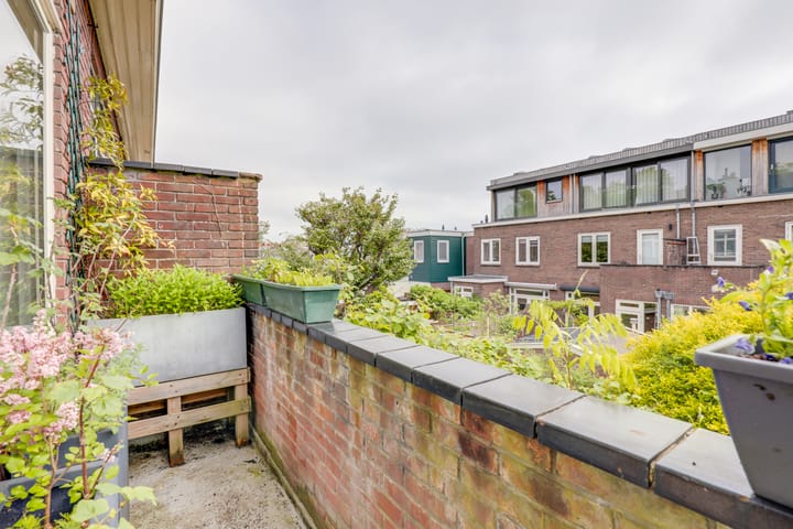 Photo 22 of Adriaen van Ostadelaan 110