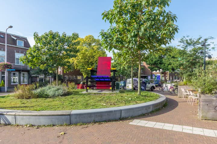 Photo 50 of Adriaen van Ostadelaan 110