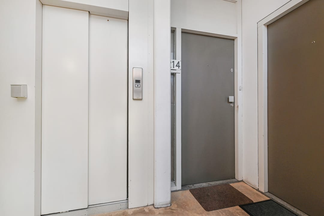 Photo 8 of Marshallplein 214