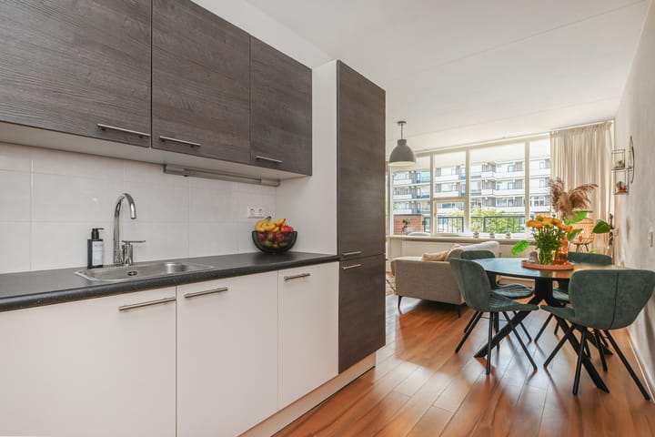 Foto 17 van Marshallplein 214