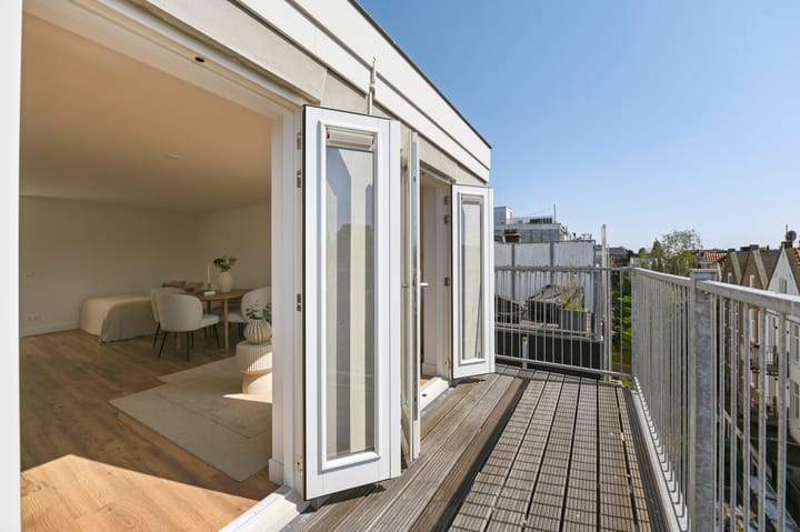 Foto 12 van Albert Cuypstraat 186-4