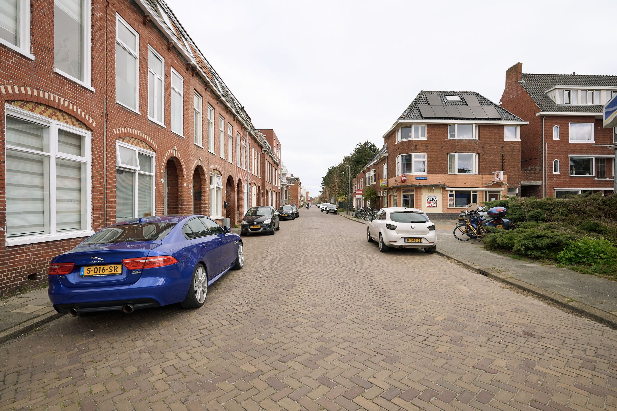 Foto 9 van Helper Westsingel 45-A