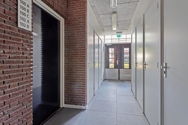 Foto 12 van Leenderweg 102-A