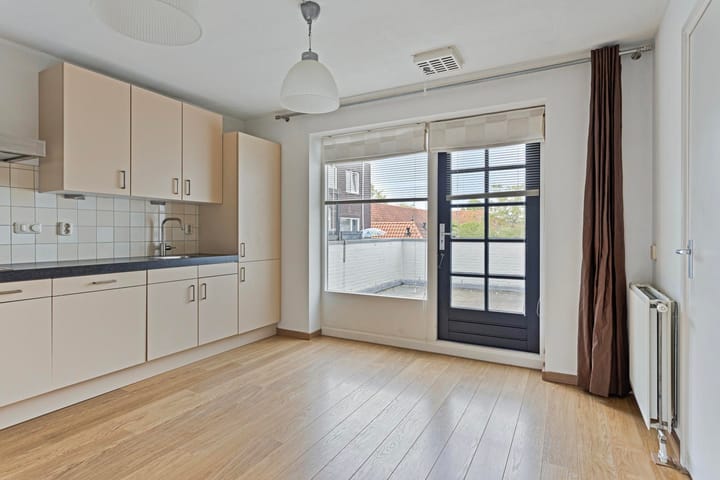 Foto 7 van Leenderweg 102-A