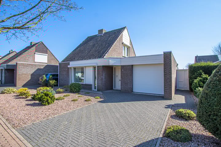 Rozenhof 4