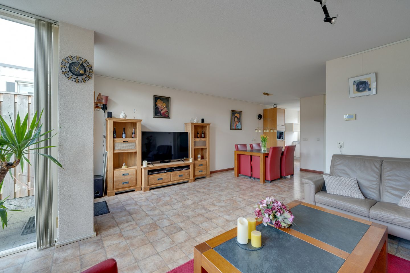 Foto 10 van Clara Visserstraat 71