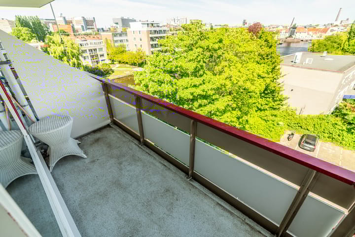 Foto 12 van Haagplein 85