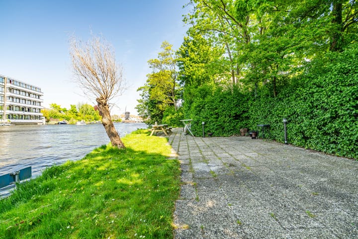 Foto 26 van Haagplein 85