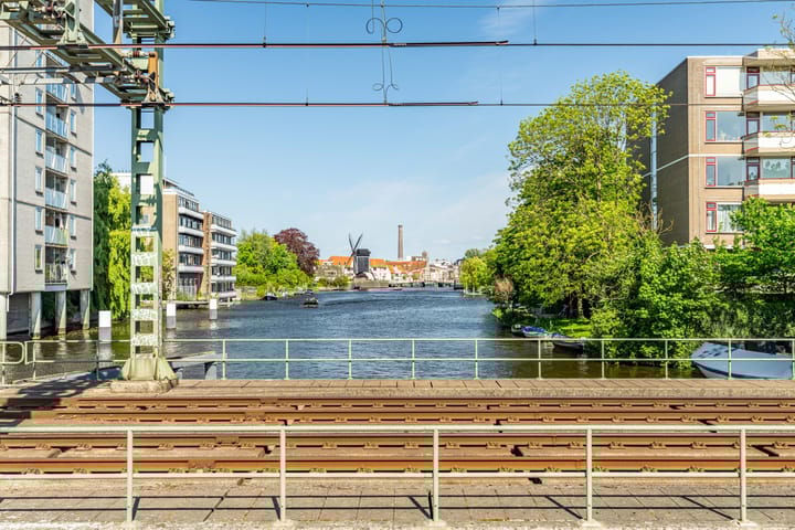 Foto 30 van Haagplein 85