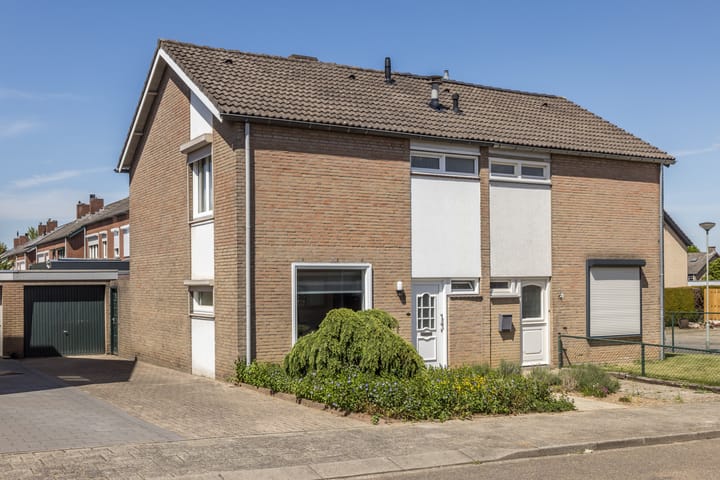 Foto 1 van Einderstraat 16