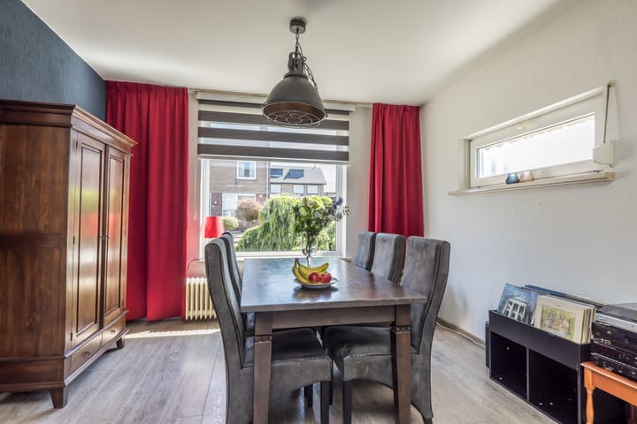 Foto 7 van Einderstraat 16