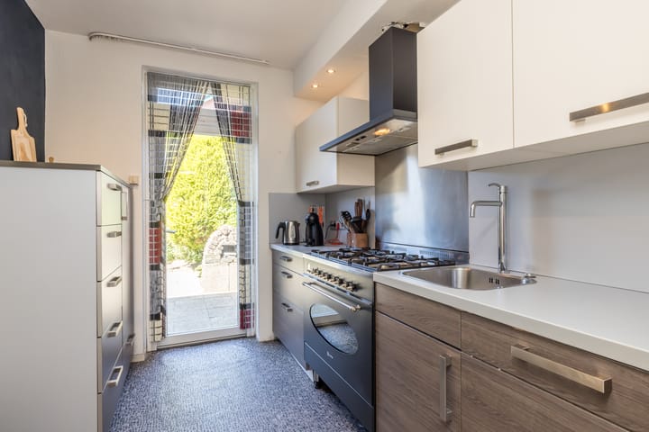 Foto 9 van Einderstraat 16