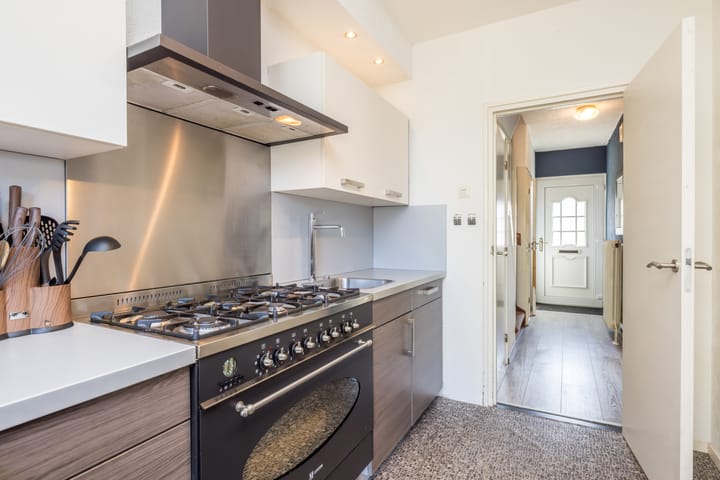 Foto 10 van Einderstraat 16