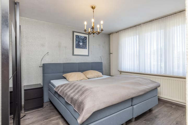 Foto 15 van Einderstraat 16