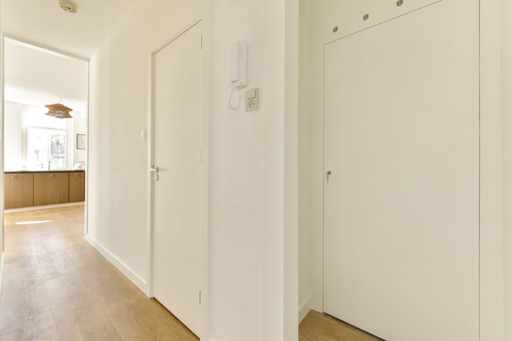 Foto 19 van Molukkenstraat 73-2