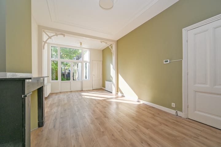 Photo 12 of Fultonstraat 48