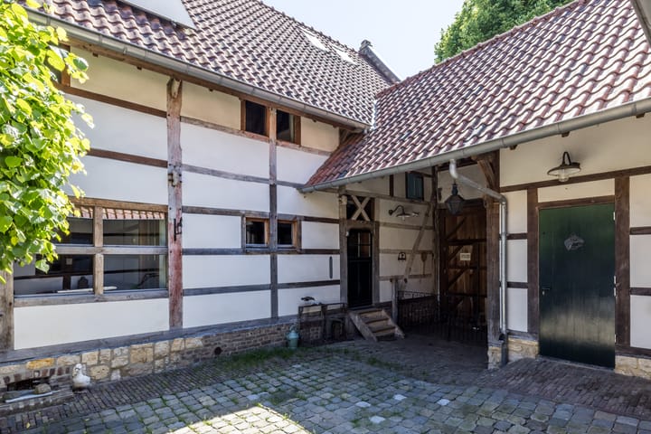 Foto 59 van Esschenderweg 1