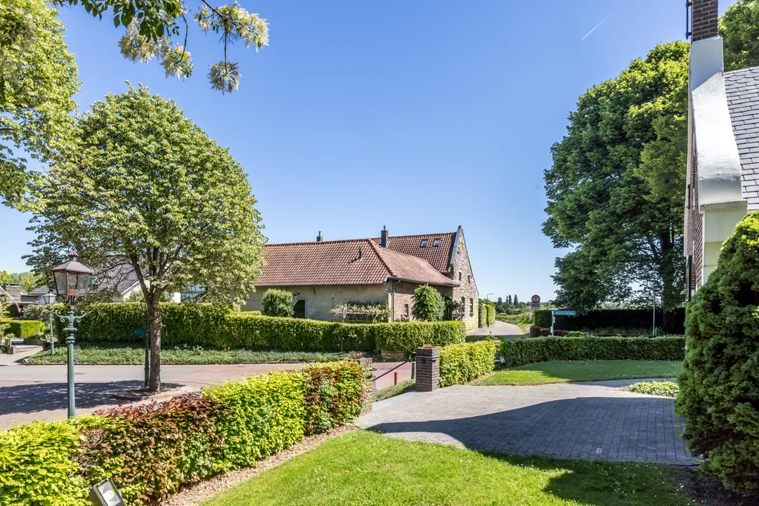 Foto 88 van Esschenderweg 1