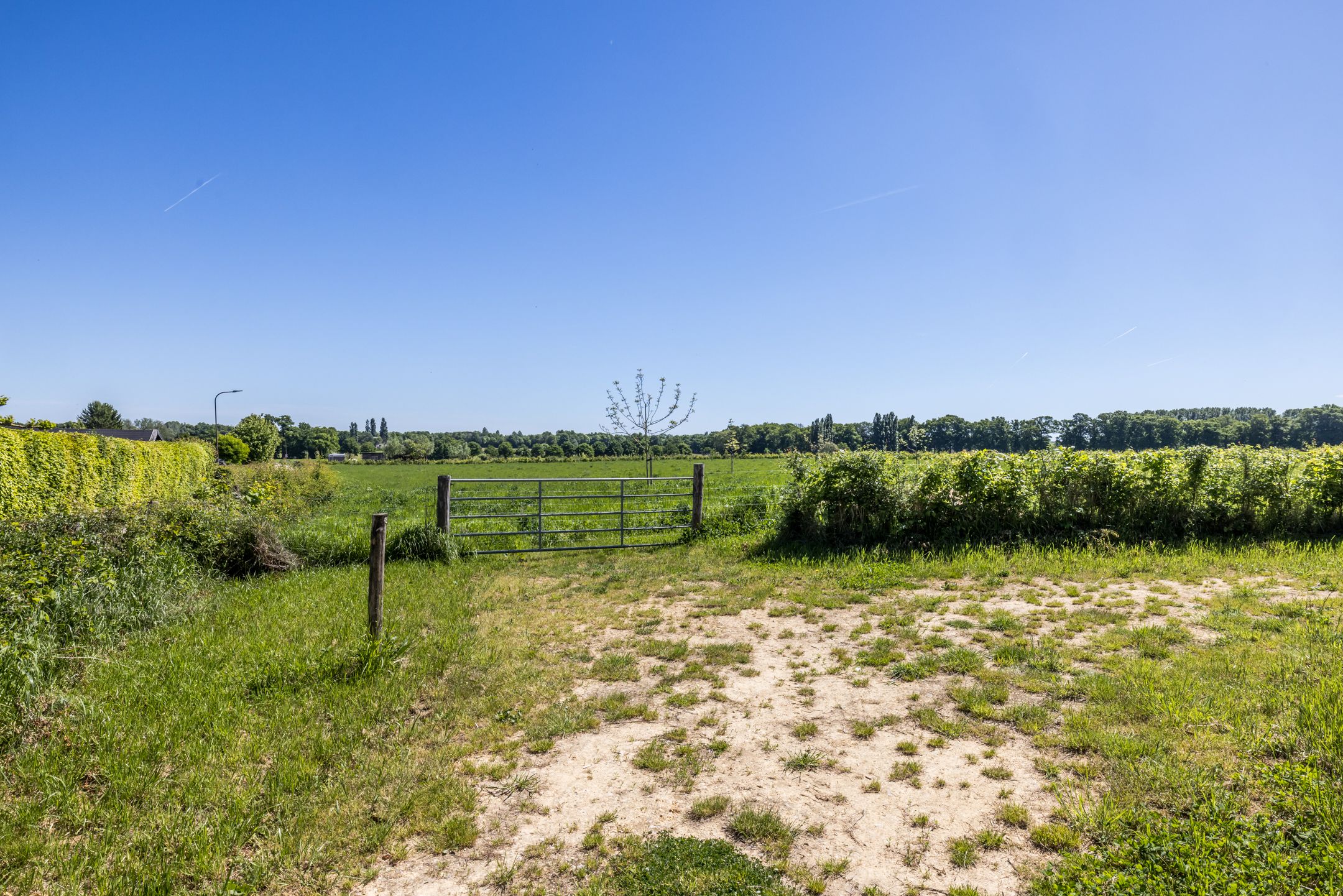 Foto 90 van Esschenderweg 1