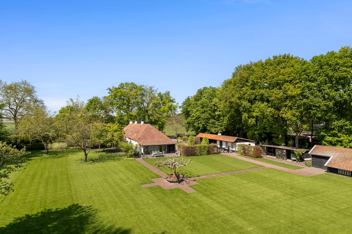 Foto 5 van de Brand 4