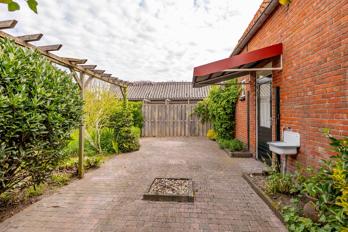 Foto 49 van Hoofdweg 16