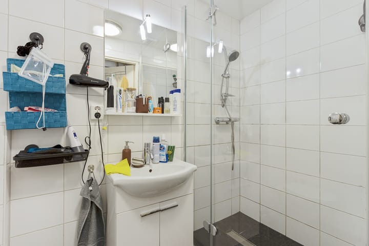 Photo 12 of Prinsenstraat 4-F