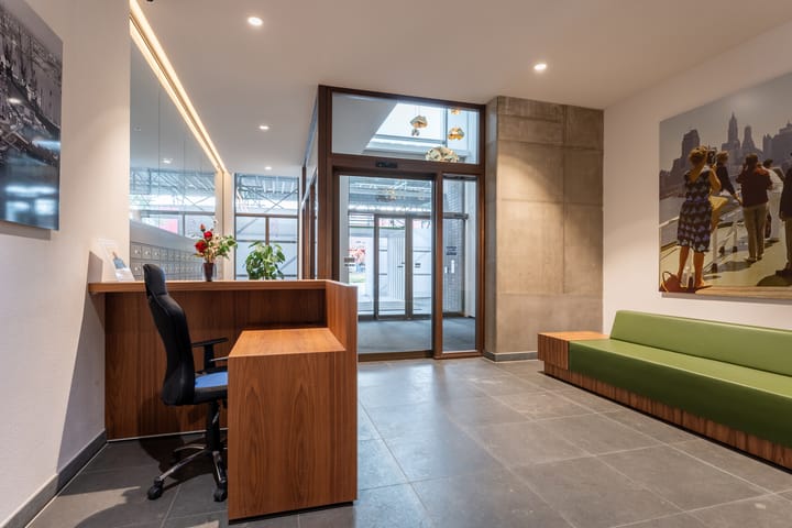 Foto 7 van De Monchyplein 17